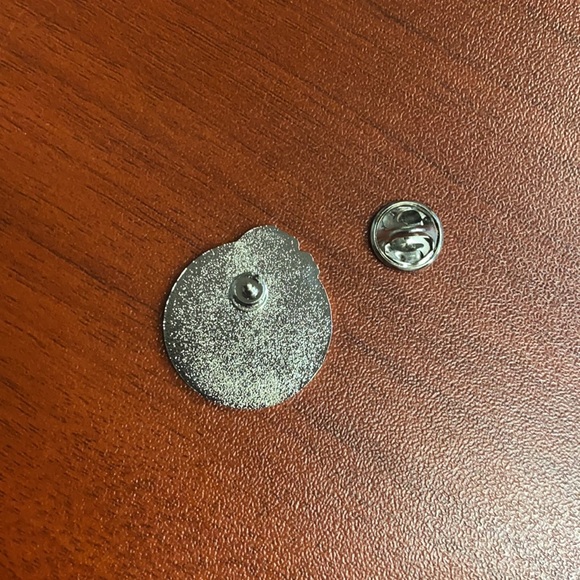 Japanese Waves Pin - Picture 2 of 4